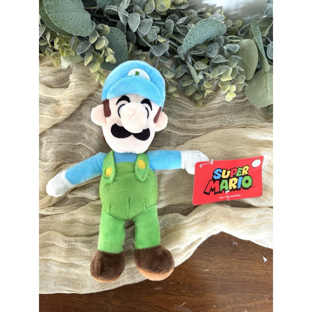 Super Mario Luigi 9 Inch Plush Hang‎ Tag Nintendo Good Stuff